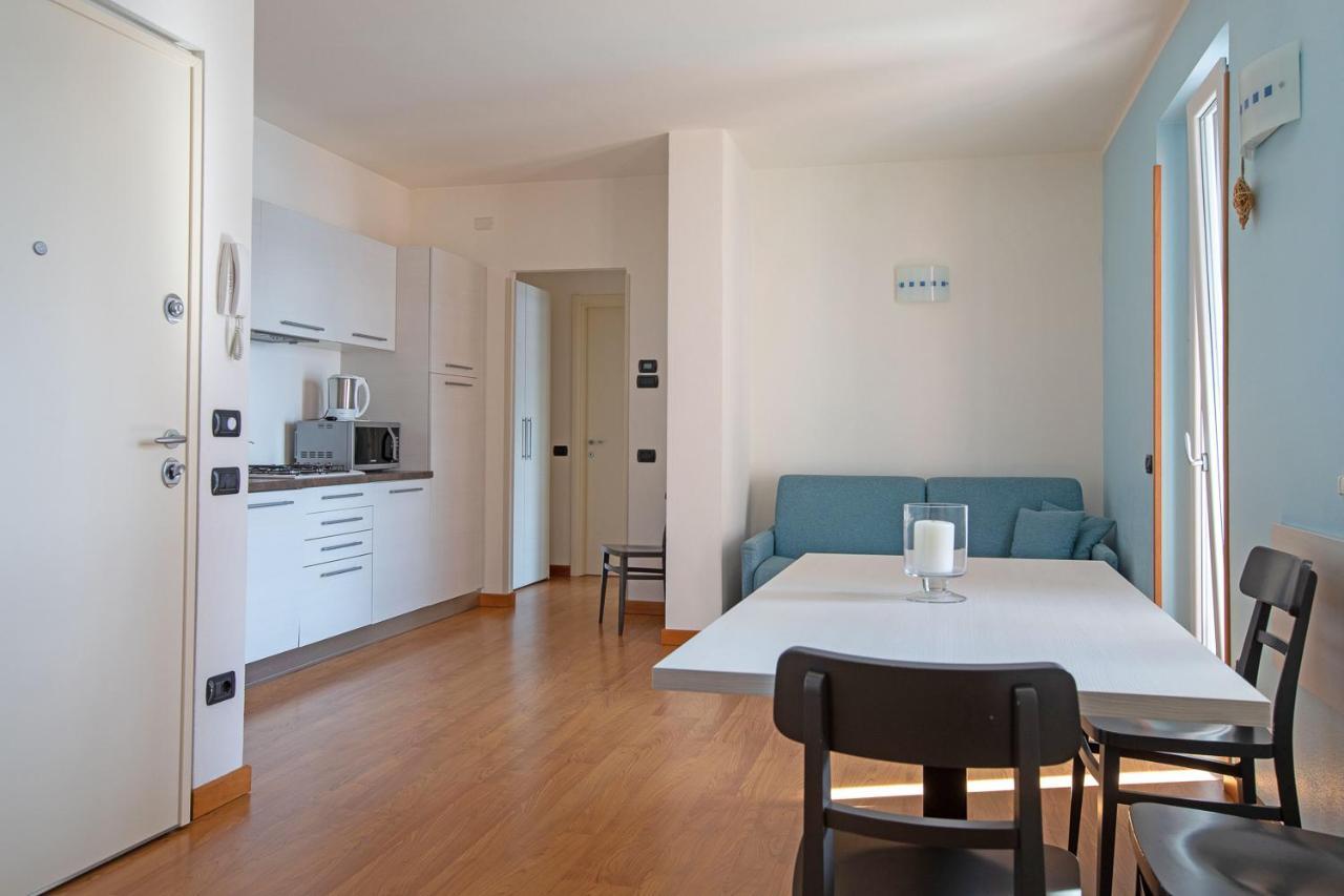 Residence Cafelicita - Promotion - Apartments Lake View - Infinity Pool - Jacuzzi 赫拉弗多纳 外观 照片