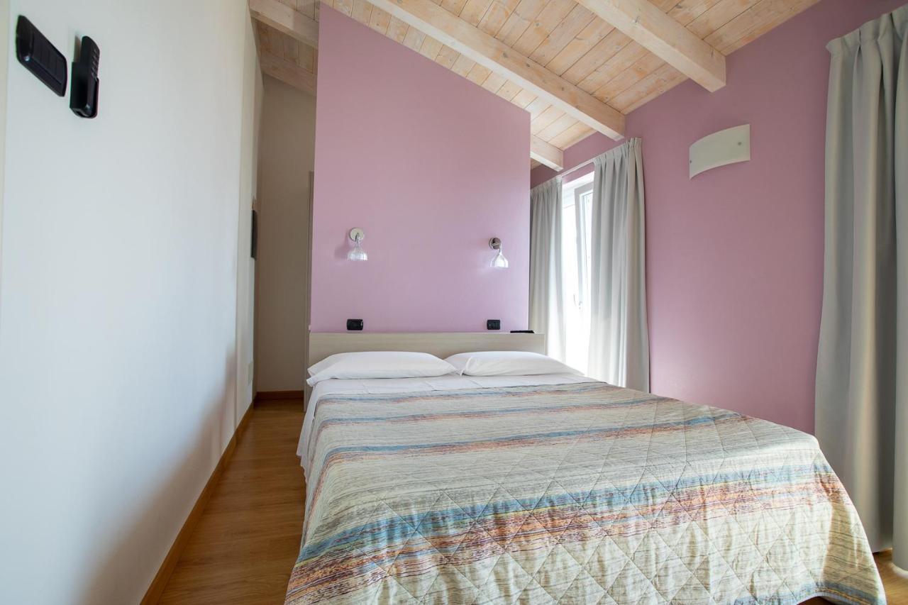 Residence Cafelicita - Promotion - Apartments Lake View - Infinity Pool - Jacuzzi 赫拉弗多纳 外观 照片