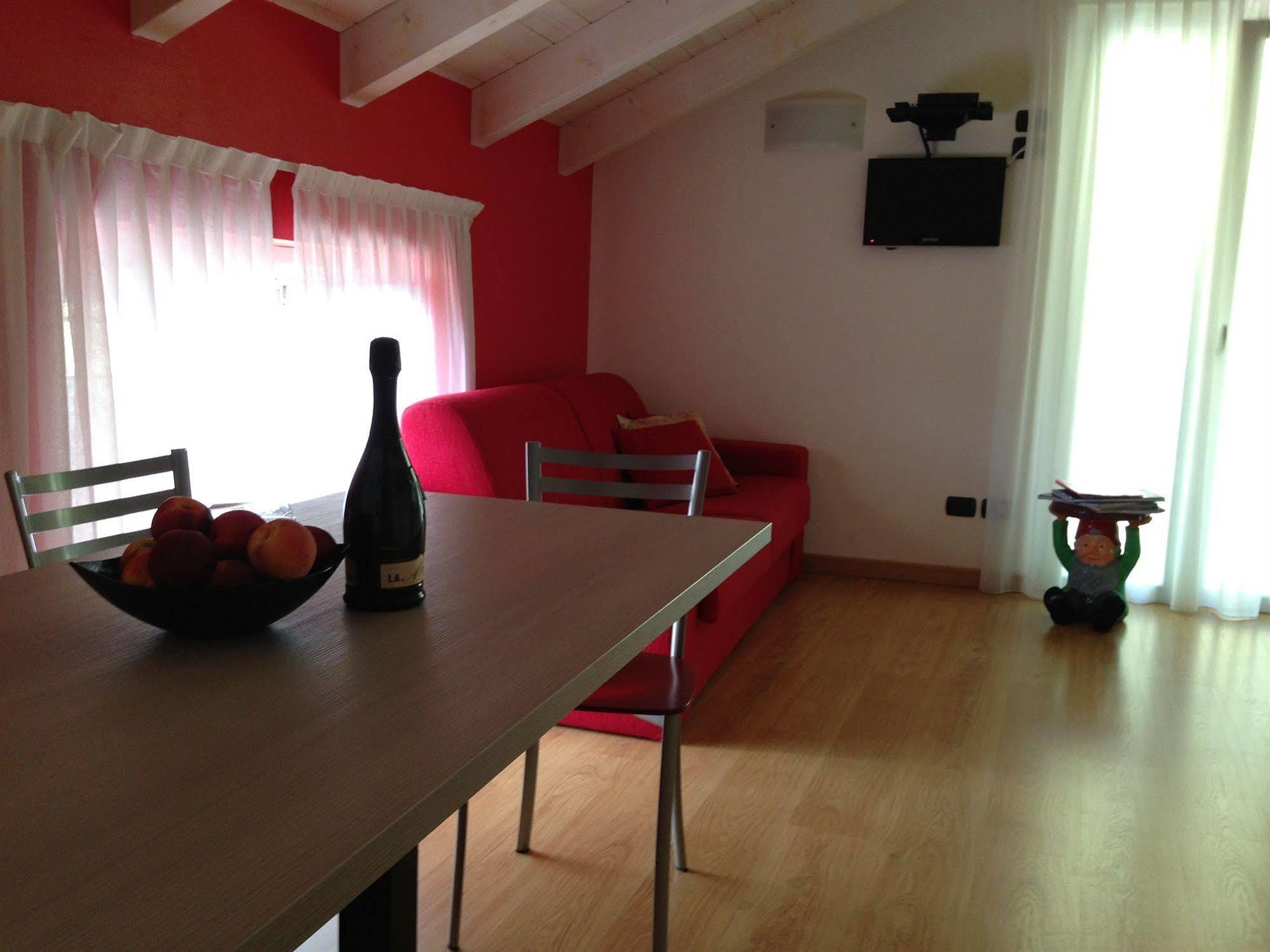 Residence Cafelicita - Promotion - Apartments Lake View - Infinity Pool - Jacuzzi 赫拉弗多纳 外观 照片