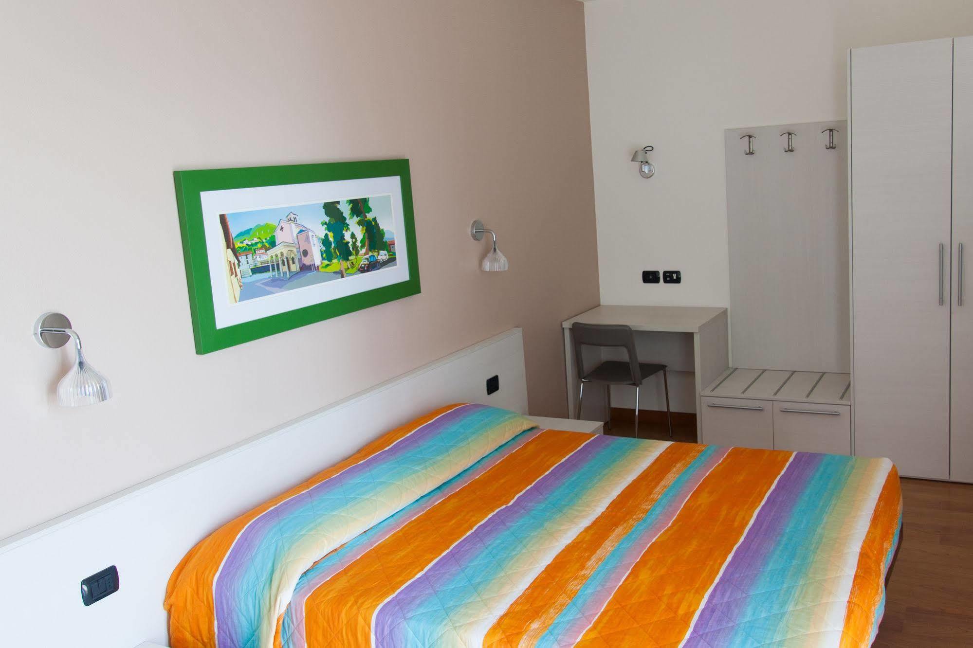 Residence Cafelicita - Promotion - Apartments Lake View - Infinity Pool - Jacuzzi 赫拉弗多纳 外观 照片